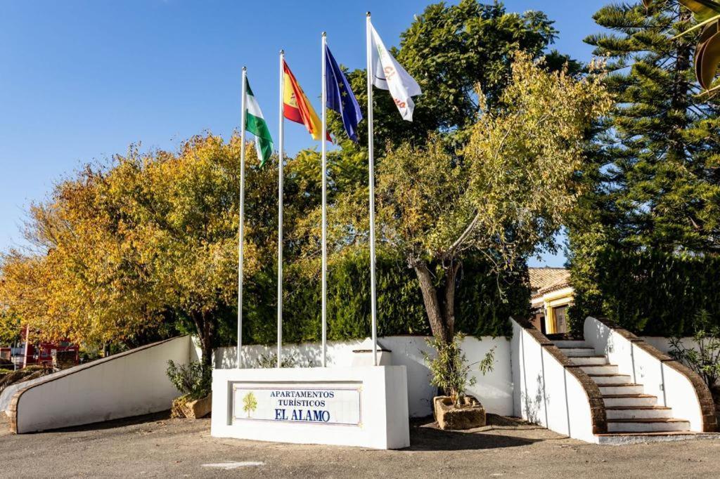 Complejo Turistico El Alamo Otel Hornachuelos Dış mekan fotoğraf